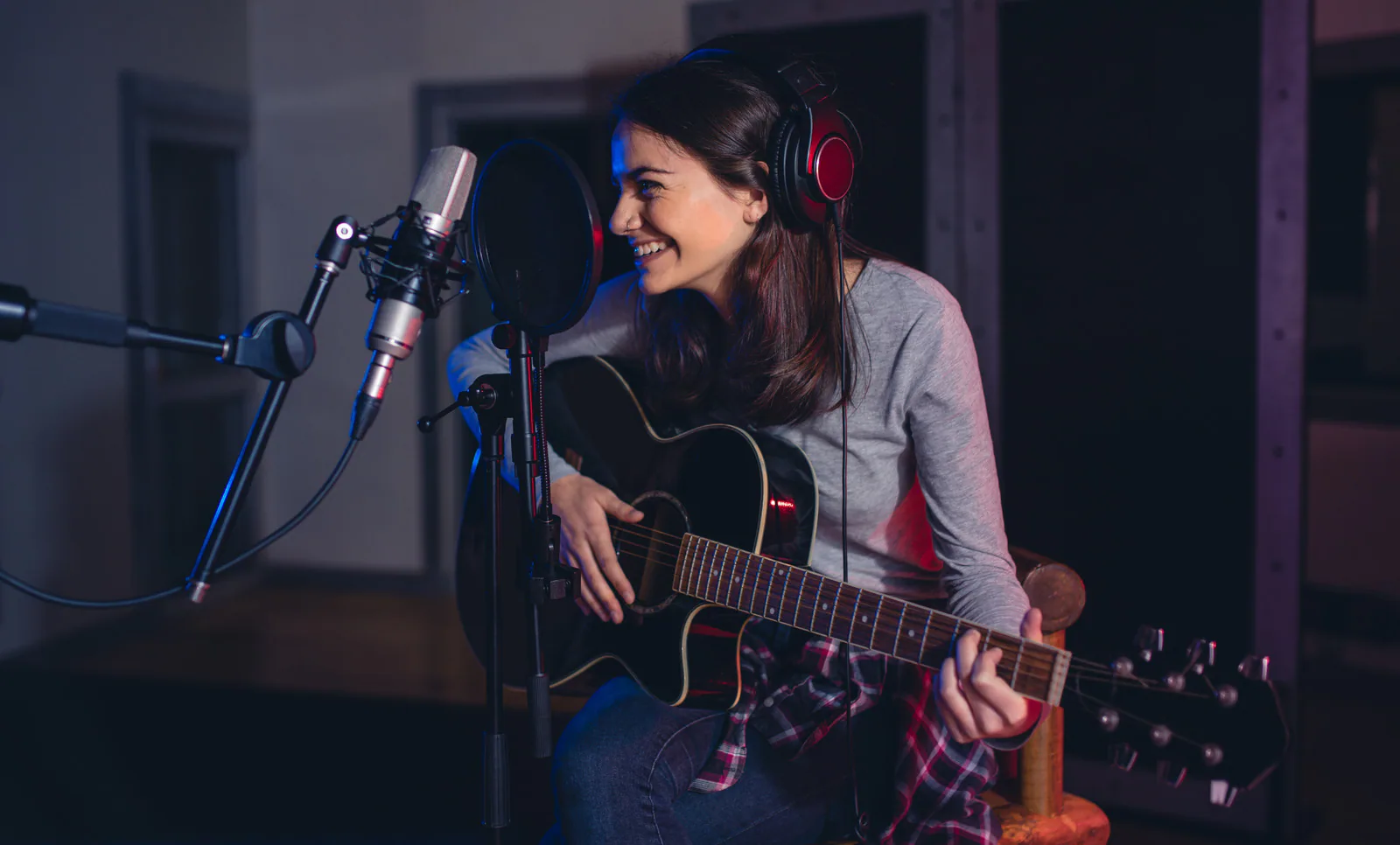 Tüm seslendirme müzik + jingle ilanlarını inceleyin